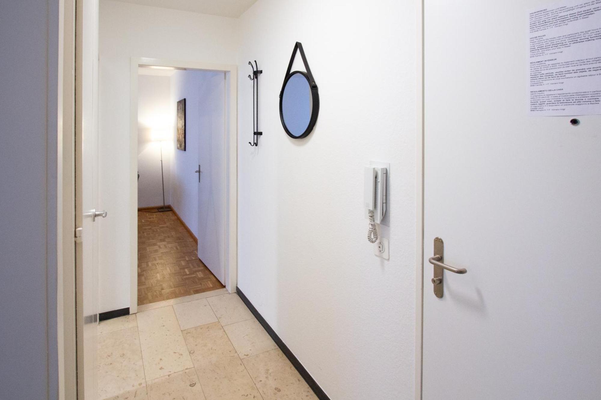 Gemuetliche Grosse Wohnung Naehe Uni บาเซิล ภายนอก รูปภาพ